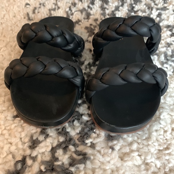 KAANAS Coco Pool Slide - Picture 2 of 3